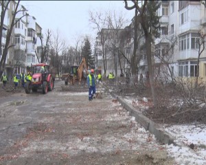ŞANTIER PE ALEEA PALTINILOR. AU ÎNCEPUT TRANSFORMĂRILE ÎN MICRO XIV