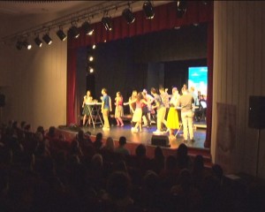 “JOC ŞI ROCK” PENTRU COLEGIUL EMINESCU. SPECTACOL INEDIT LA TEATRUL GEORGE CIPRIAN