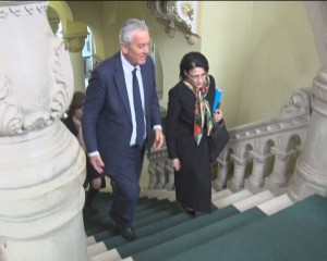 “VREM ŞI LA BUZĂU ŞCOLI DE TIP DUAL”. MINISTRUL EDUCAŢIEI, ÎNTÂLNIRE CU AUTORITĂŢILE LOCALE