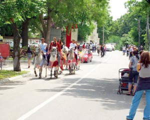 DIN NOU LA TÂRGUL DE TURISM. C.J. PROMOVEAZĂ REPERELE TURISTICE ALE JUDEŢULUI