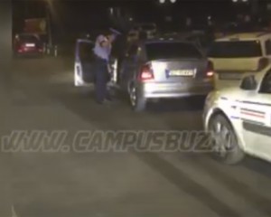 A LOVIT TREI MAŞINI ÎN ACELAŞI TIMP. ŞOFERUL AVEA UN COMPORTAMENT CIUDAT
