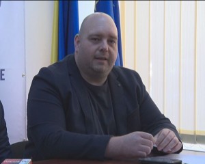 SURPRINŞI DE DEMISIA LUI ANDREI NEDER. MOCANU ŞI BĂDULESCU DAU VINA PE PRIMARUL TOMA