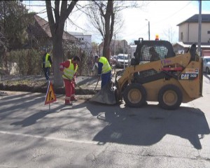 DRUMARII AU IEŞIT LA ASFALT.  STRADA OLTULUI A INTRAT ÎN PREGĂTIRI