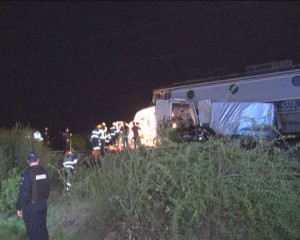 CARNAGIU, LA BÂLHACU. 4 MORŢI ŞI 12 RĂNIŢI, ÎN URMA UNUI ACCIDENT FEROVIAR