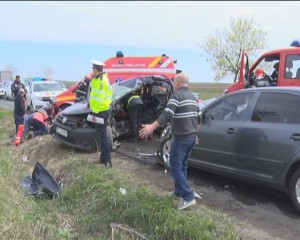 ACCIDENT MORTAL, PE DN2 E85. DOI BĂTRÂNI AU DECEDAT, DIN CAUZA UNEI MANEVRE GREŞITE