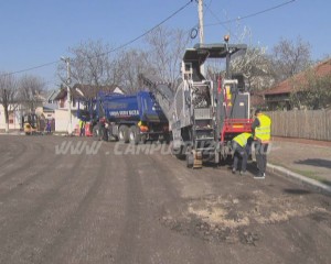 PRIMĂVARA ÎNFLORESC ŞANTIERELE. DRUMARII PROFITĂ DE VREMEA BUNĂ