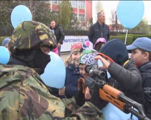 “VREAU SĂ MĂ FAC JANDARM!”. ZIUA PORŢILOR DESCHISE, LA JANDARMERIA BUZĂU
