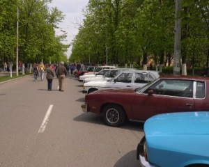 PARADĂ RETRO PENTRU BUZOIENI. VEDETA, O DACIA 1300
