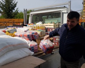 CAMPANIE PENTRU BĂTRÂNII SINGURI. ALIMENTELE AU AJUNS LA BENEFICIARI