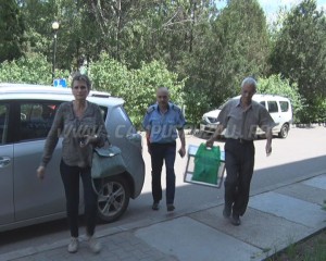 URNĂ MOBILĂ, LA SPITALUL JUDEŢEAN. PESTE 100 DE PACIENŢI ŞI APARŢINĂTORI S-AU ÎNSCRIS LA VOT