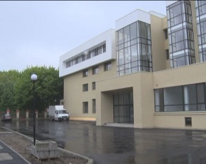 NOI ACUZAŢII LA ADRESA COMPANIEI DE APĂ. ROŞIORU: “MUTARE ILEGALĂ ŞI PRIME URIAŞE”