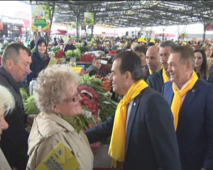 ÎN CAMPANIE, PRIN PIAŢA CENTRALĂ. PREŞEDINTELE ORBAN A COORDONAT ECHIPA LIBERALILOR