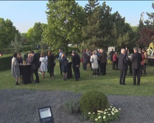 PICNIC À LA MARGHILOMAN. ÎNAINTE, PUBLICUL A FOST RĂFĂŢAT CU MUZICĂ ŞI POEZIE