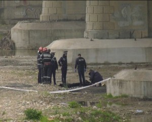 S-A SPÂNZURAT DE PODUL DE LA MĂRĂCINENI. AVEA 17 ANI ŞI ERA UN ELEV MODEL