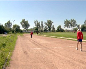 ÎNCĂ O ÎNCERCARE. STADIONUL DE ATLETISM, ÎN ATENŢIA CONSILIERILOR MUNICIPALI