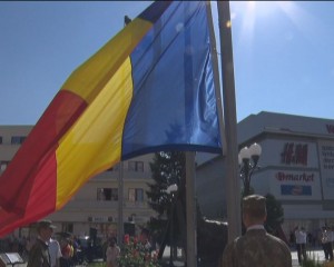 ZIUA DRAPELULUI. TRICOLORUL NAŢIONAL A FOST RIDICAT PE CEL MAI ÎNALT CATARG
