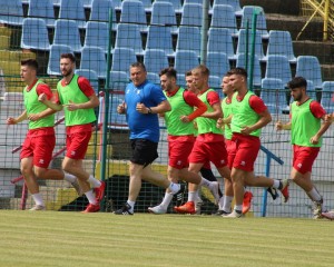 ILIESTA: NU MERGEM SĂ NE APĂRĂM, CU RAPID. ANTRENORUL GLORIEI VREA TOATE PUNCTELE, ÎN DERBY