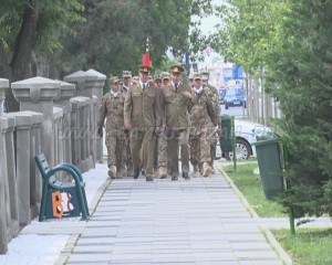 PREGĂTIRI PENTRU ZIUA EROILOR. CEREMONII MILITARE ÎN GARNIZOANA BUZĂU