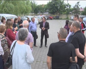 REVOLTA PROFESORILOR. PROTEST SPONTAN LA INSPECTORATUL ŞCOLAR