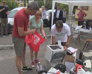BUZĂUL RECICLEAZĂ. BUZOIENII SPRIJINĂ CAMPANIA NAŢIONALĂ PENTRU O ROMÂNIE CURATĂ