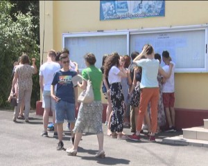 PREFECTUL CERE ANALIZA REZULTATELOR SLABE. RAPORT DESPRE EVALUARE NAŢIONALĂ ŞI BACALAUREAT