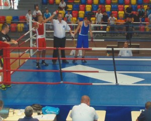 AUR PENTRU UN PUGILIST BUZOIAN, LA CUPA ROMÂNIEI. ROBERT COTEA L-A ÎNVINS PE CAMPIONUL EN TITRE IONUŢ STROE