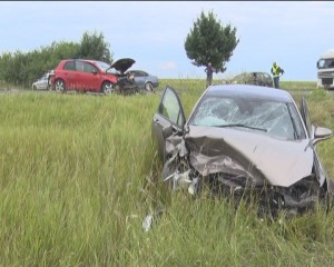 LA UN PAS DE TRAGEDIE. ACCIDENT RUTIER, PRODUS DIN CAUZA NEATENŢIEI UNUI SEPTUAGENAR