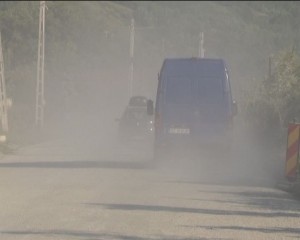DISCONFORT PE 203 K, PÂNĂ ÎN SEPTEMBRIE. AUTORITĂŢILE ANUNŢĂ ŞI MODERNIZAREA DJ V. VODĂ - BISOCA