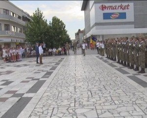 ZIUA IMNULUI. CEREMONIAL  MILITAR ŞI RELIGIOS ÎN PIAŢA DACIA