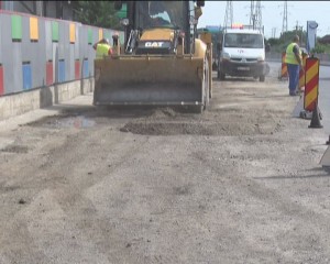 REPARAŢII LA CENTURĂ. SE LUCREAZĂ LA ACOSTAMENTELE DE PE ŞOSEAUA NORDULUI