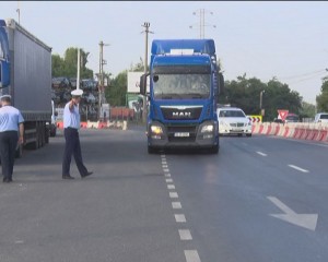 OPRIŢI PE BANDĂ RULANTĂ. RAZIILE CONTINUĂ PENTRU TRANSPORTATORI