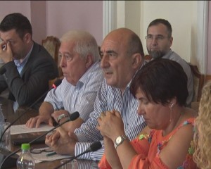 “ADEVĂRAŢI BUZOIENI” VS. “DERBEDEILOR”. PSD + PMP = LOVE, ÎN CONSILIUL LOCAL