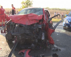 ÎNCĂ O TRAGEDIE PE ŞOSEAUA MORŢII. DOI BĂRBAŢI ŞI O FETIŢĂ AU DECEDAT, DOUĂ FEMEI RĂNITE GRAV