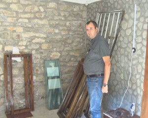 MUZEU ÎN REABILITARE. COLECŢIA MUZEALĂ A CHIHLIMBARULUI DE LA COLŢI RĂMÂNE ÎNCHISĂ