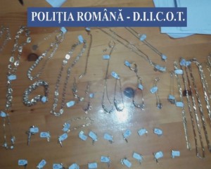 APROAPE 1 MILION DE EURO, PROFITUL PROXENEŢILOR, DIN EXPLOATAREA A 11 TINERE, ÎN SPANIA ŞI ELVEŢIA