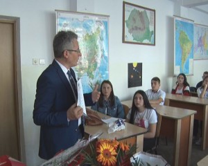 ÎNCEPUT DE AN ŞCOLAR LA COLEGIUL TEHNIC. ELEVII DE PREGĂTESC DIN CLASA A IX-A PENTRU PRACTICA ÎN PORTUGALIA