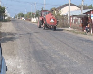 AU ÎNCEPUT LUCRĂRILE PE DJ 203K, SPRE VADU PAŞII. PE VINTILA VODĂ – BISOCA ÎNCEPE REABILITAREA ÎNTR-O LUNĂ