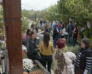 EVENIMENT CARITABIL ÎNTR-O LOCAȚIE DE EXCEPȚIE. PRÂNZIȘOR BOIERESC LA CONACUL RĂTEȘTI