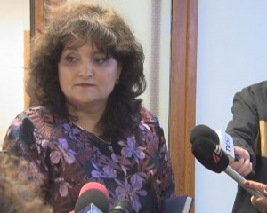 SOLICITAREA CONSILIERILOR ALDE, ÎN AŞTEPTARE. PREFECTUL CARMEN ICHIM AŞTEPATĂ DECIZIA JURIŞTILOR