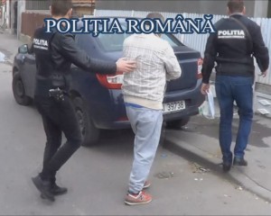 PROSTITUŢIE, NU CĂSĂTORIE. PROXENET REŢINUT DE POLIŢIE