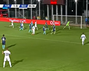 GLORIA, ÎNVINSĂ DE LIDER, ÎN PRELUNGIRI. BALAURU, PENALTY APĂRAT, APOI A GAFAT IMPARDONABIL