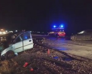 ACCIDENT GROAZNIC, ASEARĂ, LA HANUL LUI ŢINTĂ. CINCI VICTIME, DINTRE CARE DOUĂ GRAVIDE, SPITALIZATE