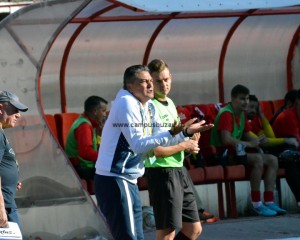 GLORIA ÎNTÂLNEŞTE PETROLUL, LUNI. BUZOIENII PLEACĂ DIN POSTURA OUTSIDERULUI
