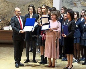 COLEGIUL “EMINESCU”, LA 100 DE ANI! CENTENAR SĂRBĂTORIT ÎN SALA CONSILIULUI JUDEŢEAN