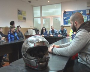 LECŢII DE VIAŢĂ PENTRU ŞOFERI ŞI MOTOCICLIŞTI. DEZBATERE PE TEMA SIGURANTEI PE ȘOSELELE BUZOIENE