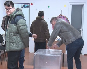 “ÎNDEMN PE TOȚI BUZOIENII SĂ IASA LA VOT”. CONSILIERUL JUDEȚEAN ADRIAN ZOICAN, APEL PENTRU PREZENȚA LA URNE