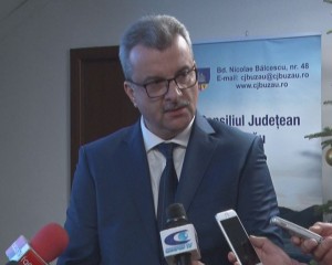 PREFECTUL, EMOTIV LA PRIMA ŞEDINŢĂ. COLEGIUL PREFECTURAL, FĂRĂ NICIO DEZBATERE