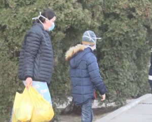 SCAD PREZENTĂRILE LA SPITAL, CREŞTE ABSENTEISMUL ŞCOLAR. PESTE 100 DE CAZURI DE GRIPĂ, CONFIRMATE CLINIC
