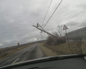 BUZĂUL, ÎN BEZNĂ. ZECI DE LOCALITĂŢI, FĂRĂ ENERGIE ELECTRICĂ