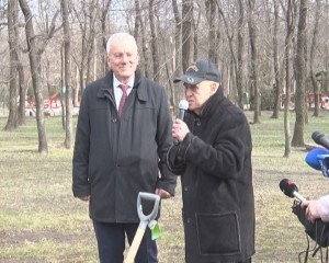 COPACI CU PERSONALITATE. BUZOIENI CELEBRI AU DAT NUME UNOR COPACI DIN CRÂNG